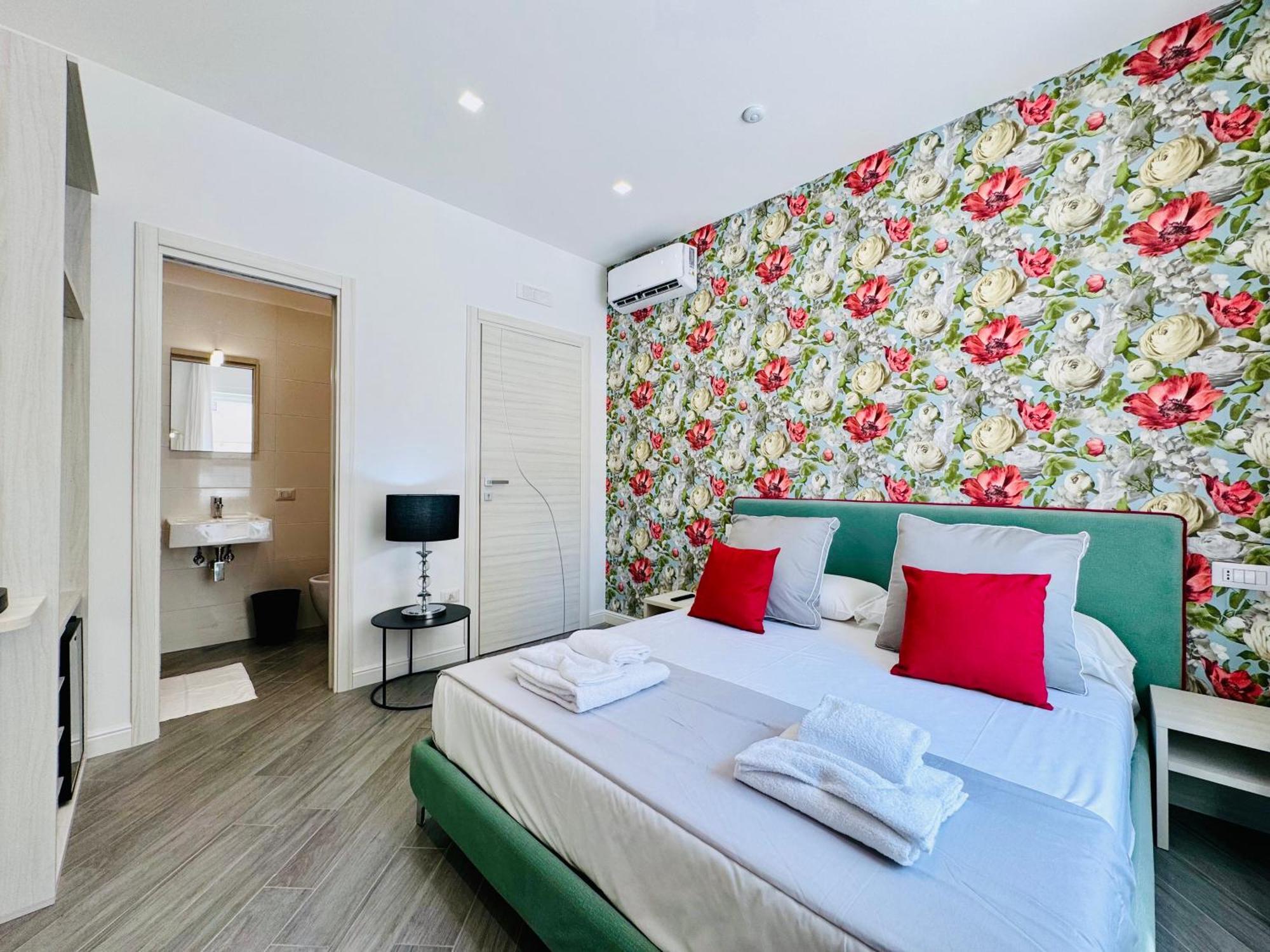 Yourhome - Santa Lucia Rooms Sorrento Eksteriør billede