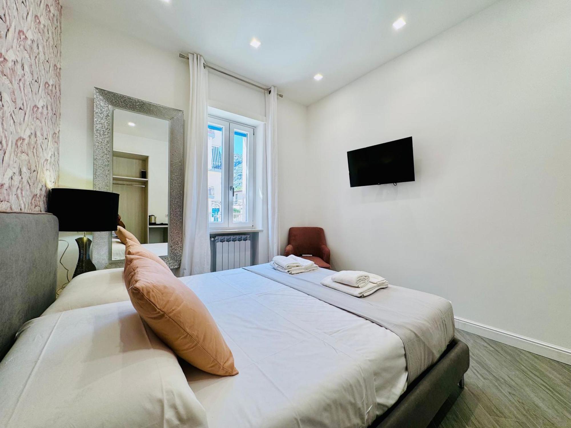 Yourhome - Santa Lucia Rooms Sorrento Eksteriør billede
